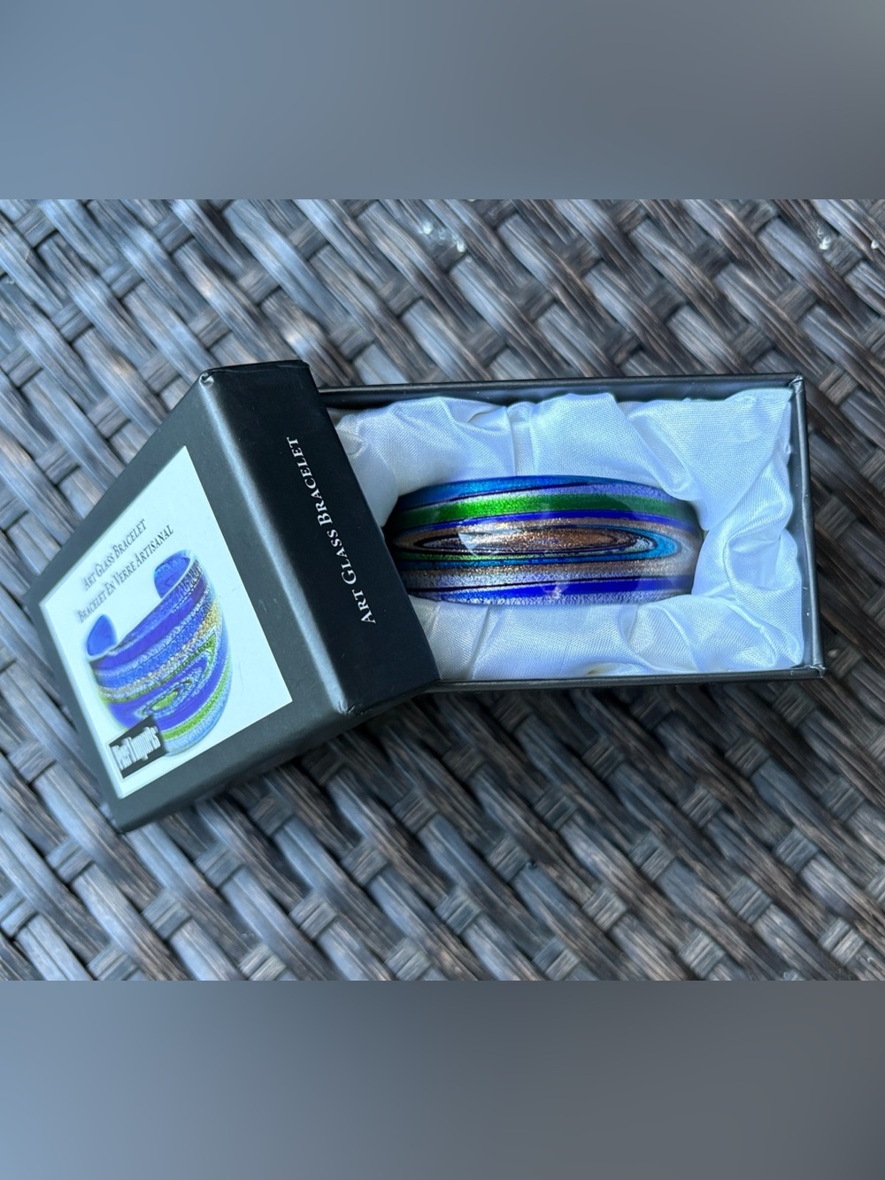 NWT in Box Pier 1 Blue & Green Art Glass Cuff Bracelet. Sz is 6.5. Beautiful 😻❤️ - Picture 1 of 12